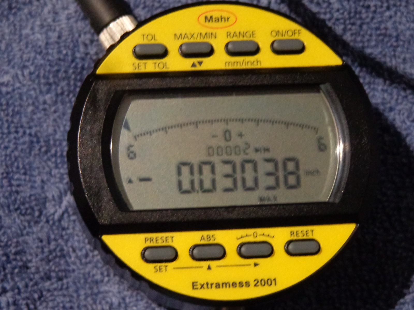 MAHR INDUCTIVE DIAL COMPARATOR EXTRAMESS 2001 W/CHARGER #FW1199