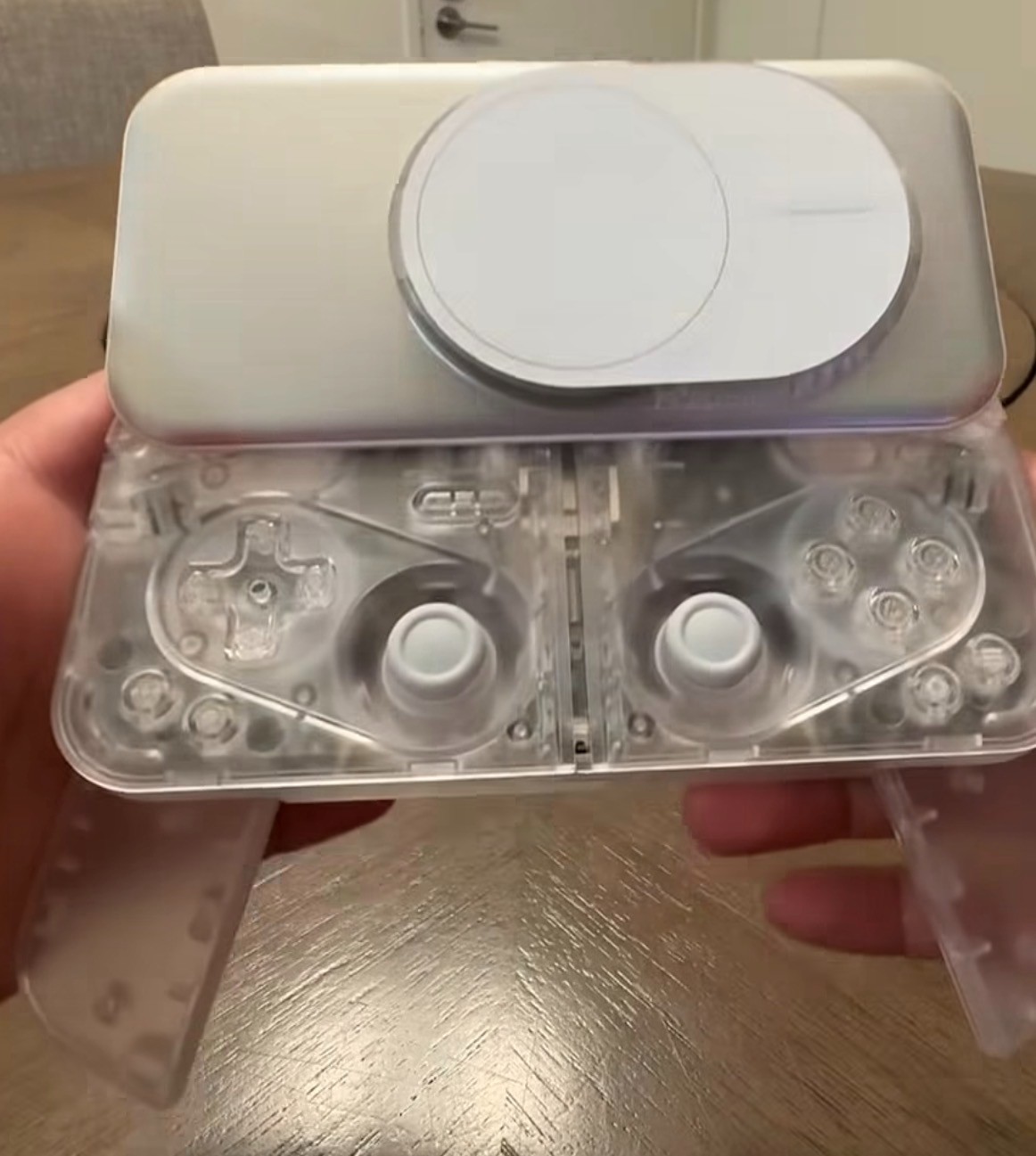 MCON Magnetic Mobile Controller (Clear)