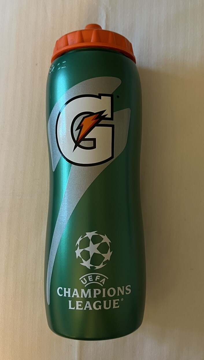 Gatorade Squeeze Sports Water Bottle UEFA Champions 32 Oz NEW