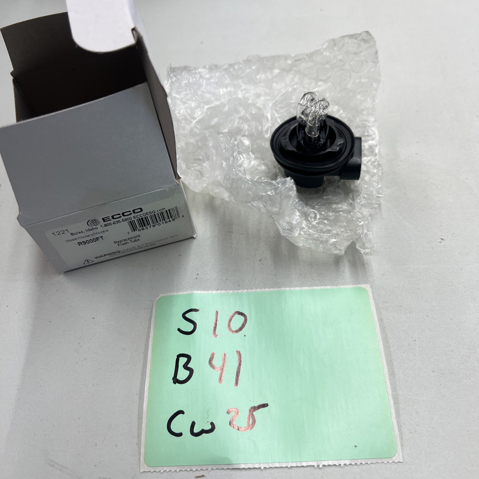 ECCO R9000FT Flash Tube Connector,9000 Series