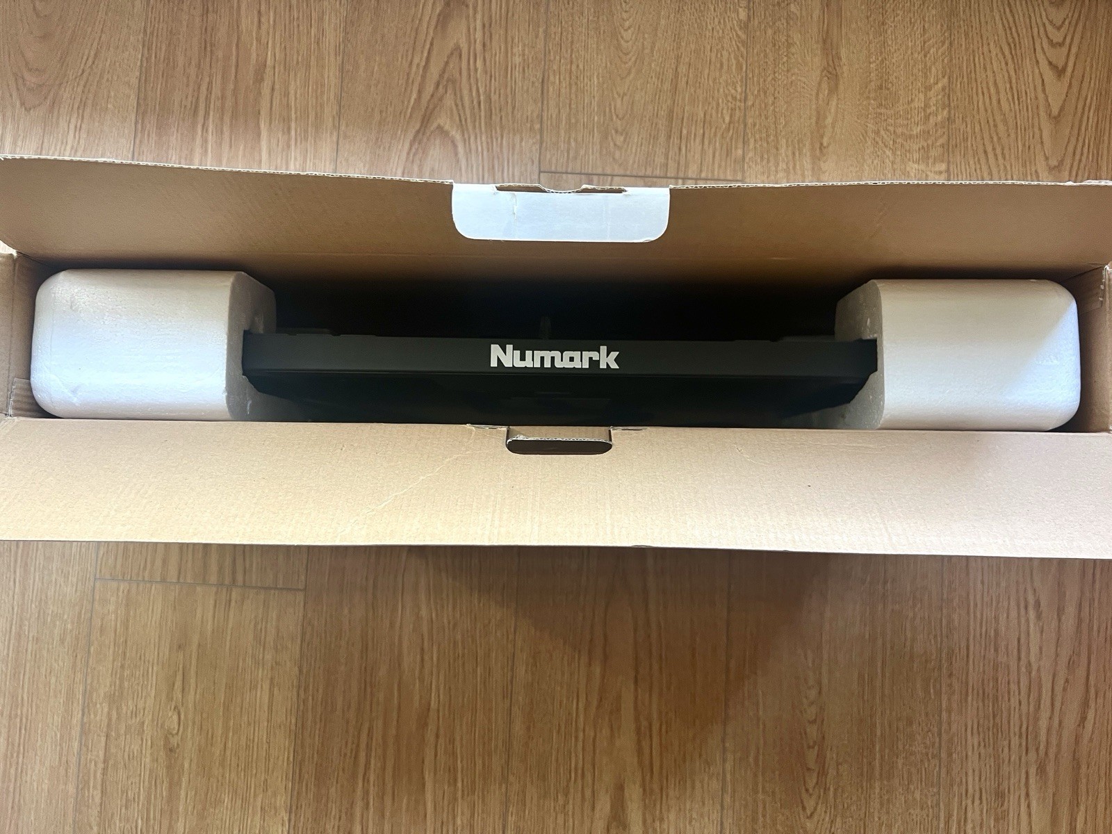 Numark Mixtrack 3 MT3 USB Virtual DJ Controller w/ Original Box & Cable Tested