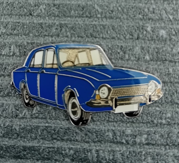 FORD CORSAIR ENAMELED METAL LAPEL PIN BADGE IN CLASSIC FORD BLUE TAUNUS CAR