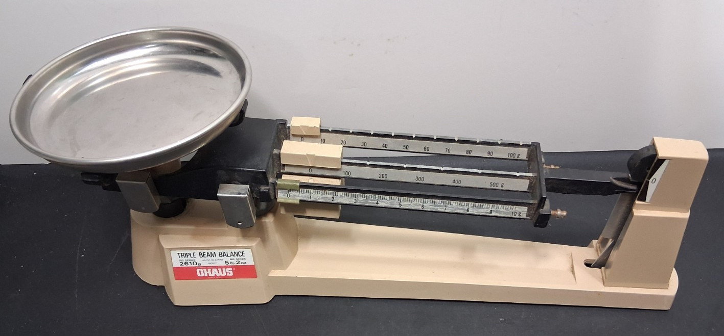 Vintage Ohaus 700-800 Series Triple Beam MECHANICAL BALANCE SCALE -to 610 g/5#+