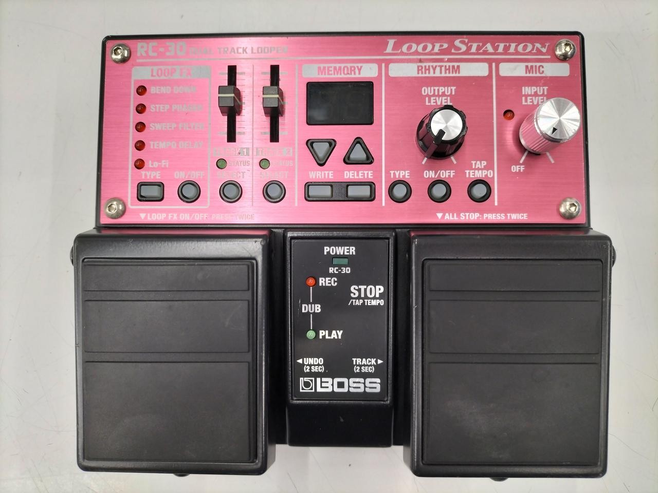 BOSS RC30 Guitar Pedal Loop Station Used Excellent Condition Ready to Use