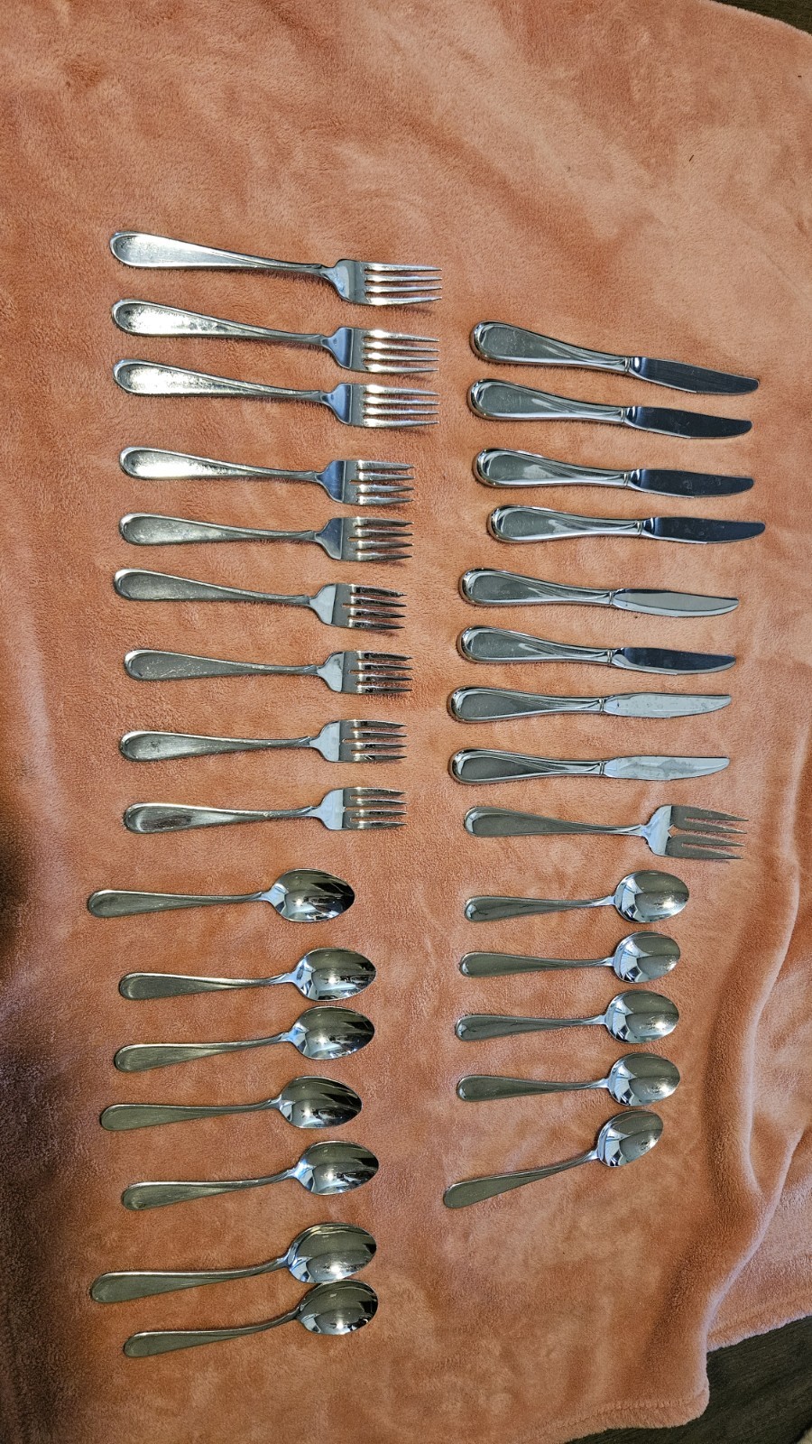 Place Settings Oneida SOAR Stainless Glossy 30 Total Pieces