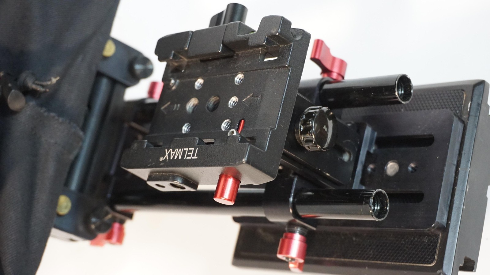 TELMAX RAIL-A-PROMPTER IPAD/TABLET PROFESSIONAL TELEPROMPTER W/CAMERA MOUNT