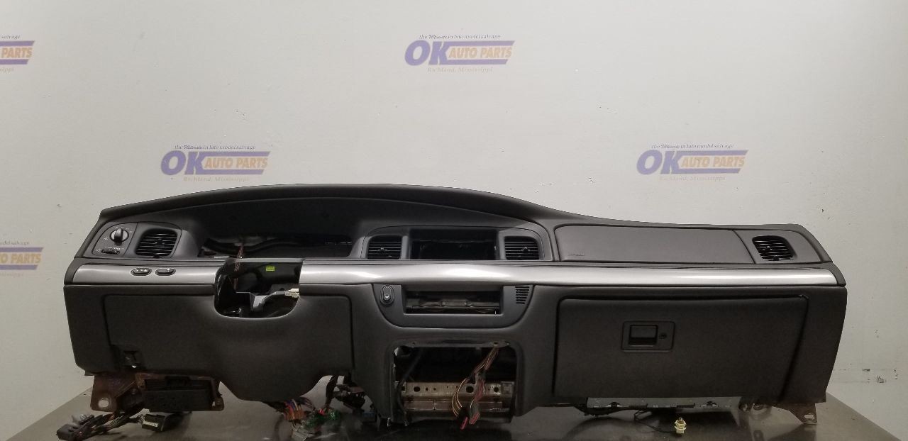 04 MERCURY MARAUDER DASH PANEL DASHBOARD ASSEMBLY GRAY FLINT