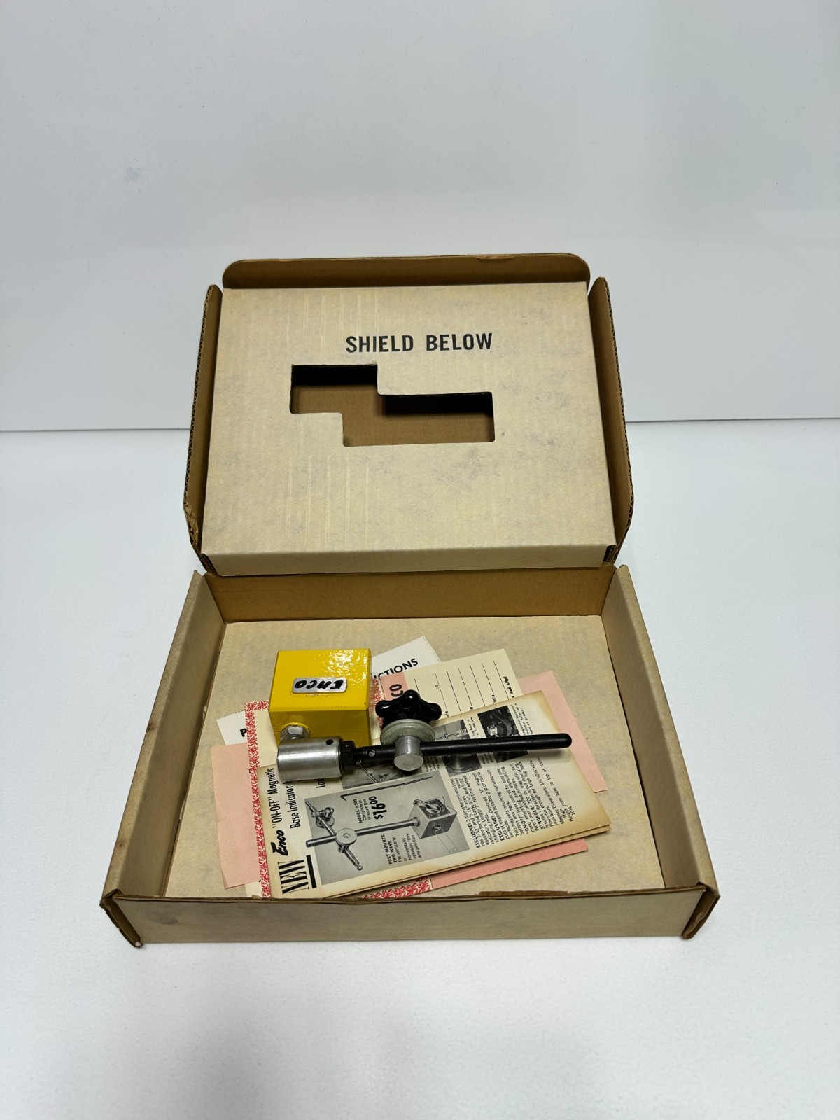 ENCO Co. (Chicago IL) YELLOW 402 Magnetic Base (France), 8” x 10” Safety Shield