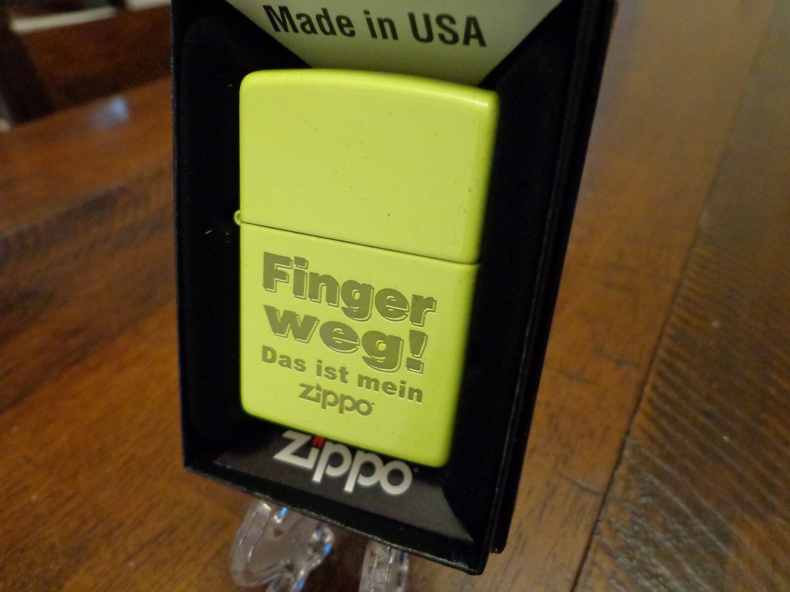 FINGER WEG DAS IST MEIN ZIPPO HANDS OFF THIS IS MY ZIPPO LIGHTER MINT IN BOX