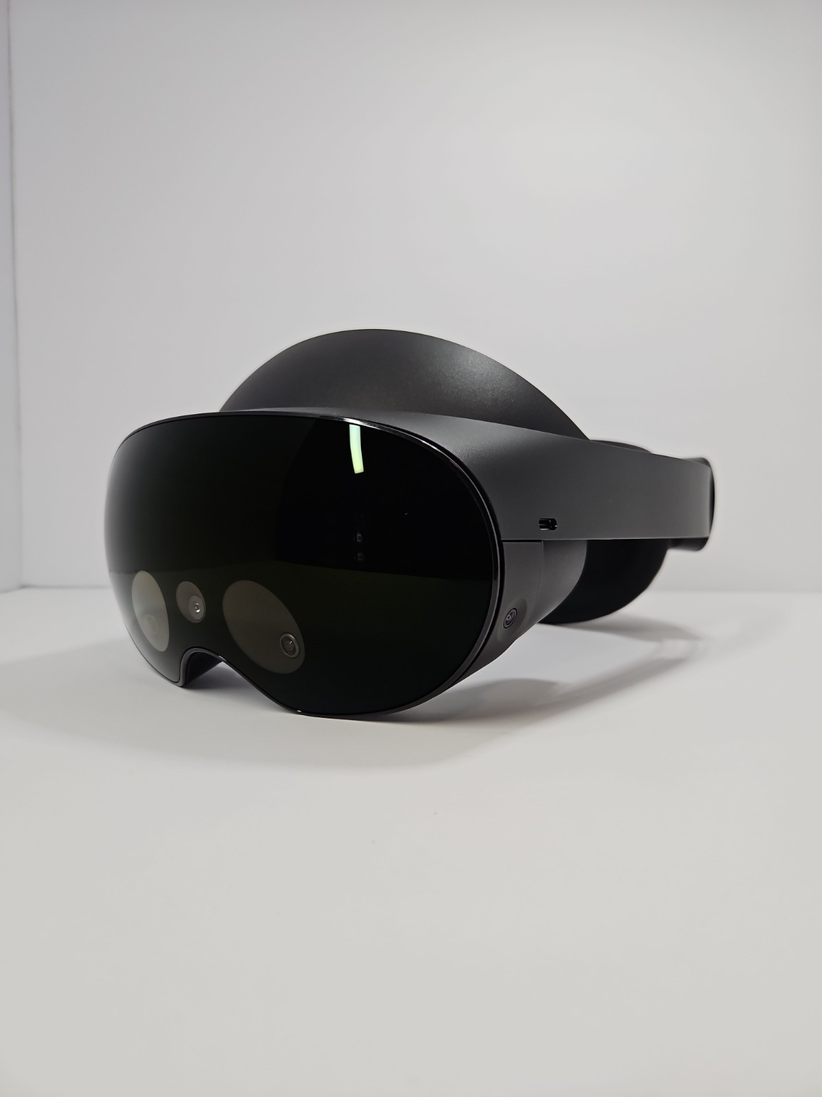 Meta Quest Pro VR 256GB Headset Only with Adapter and Charging Cable
