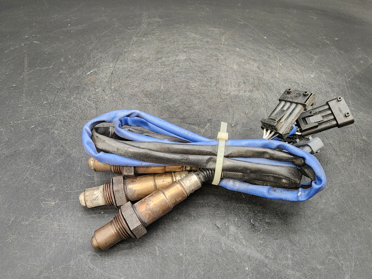 OEM 02-05 Porsche 911 3.6L O2 Oxygen Sensor Set 99660617801 Used