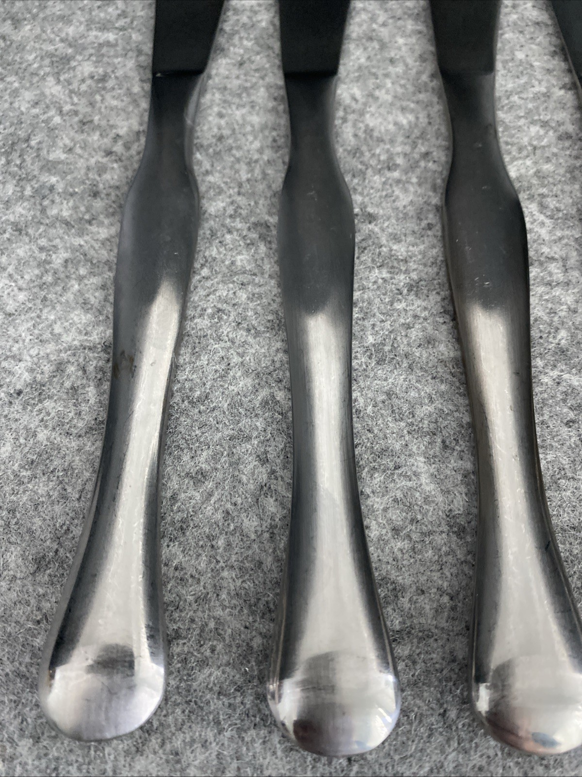 4 Retroneu 18/10 Stainless SILHOUETTE Flatware Modern Solid Knives