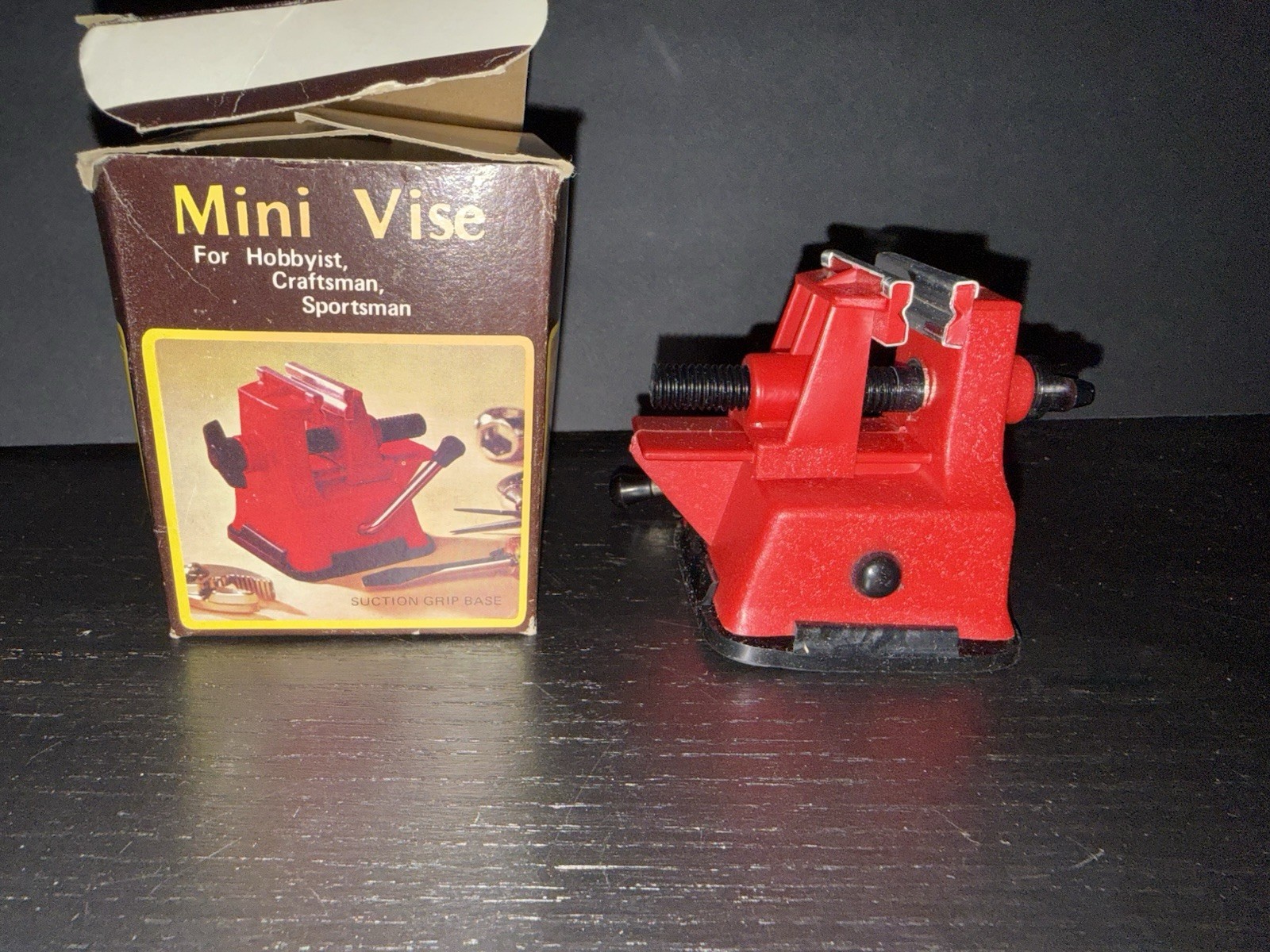Mini Bench Vise With Suction Base, Red, Freestanding Unused in Box For Hobbies