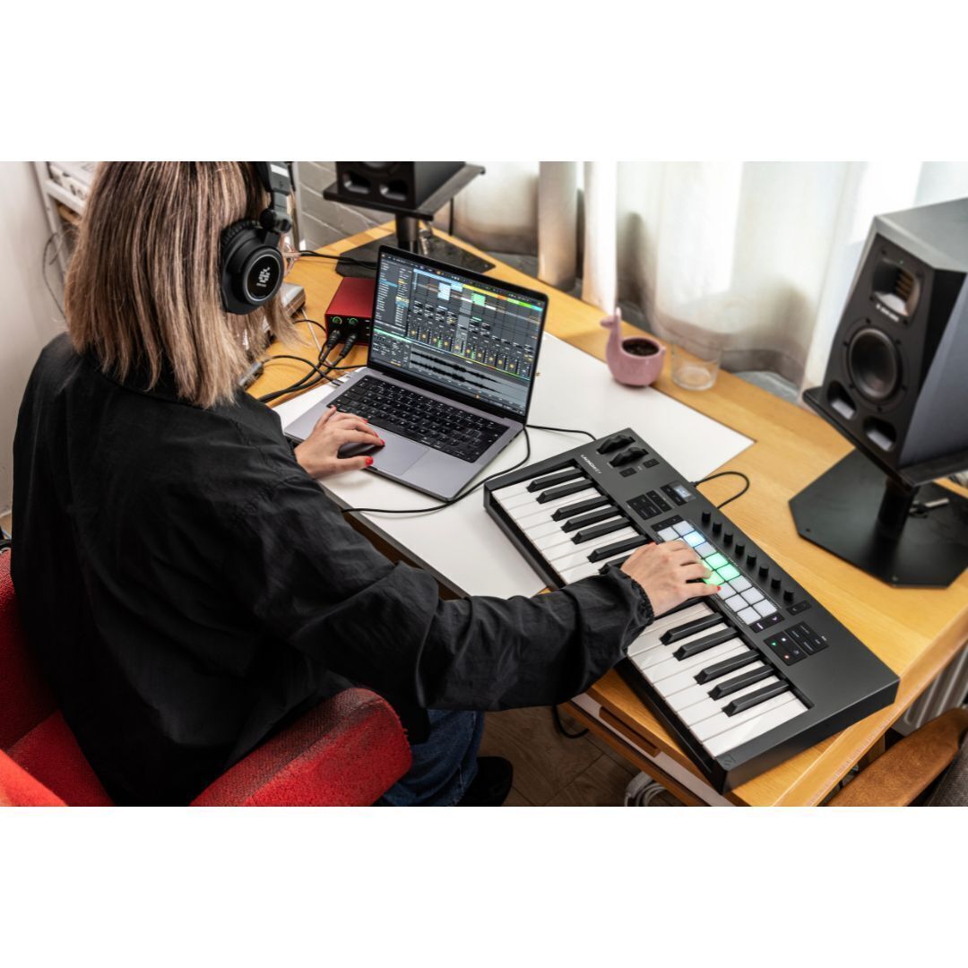 Novation Launchkey 37 MK4 37 Key USB MIDI Compact DAW Keyboard Controller
