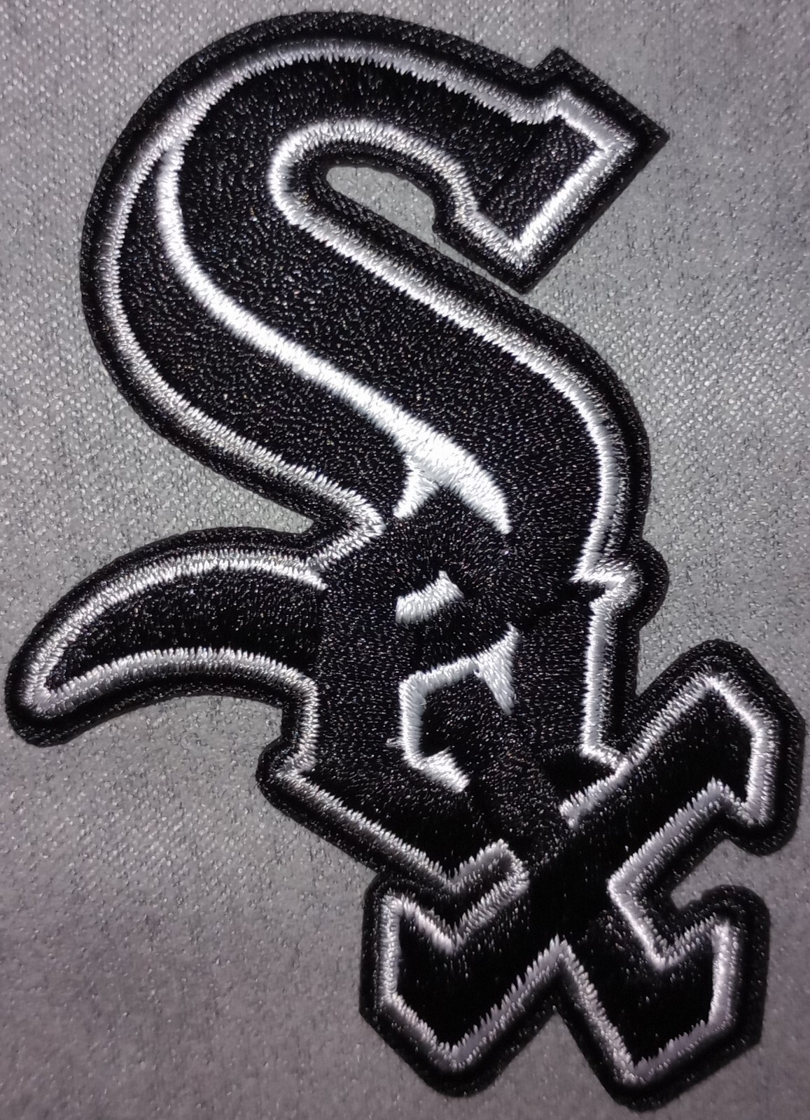 CHICAGO WHITE-SOX IRON ON PATCH