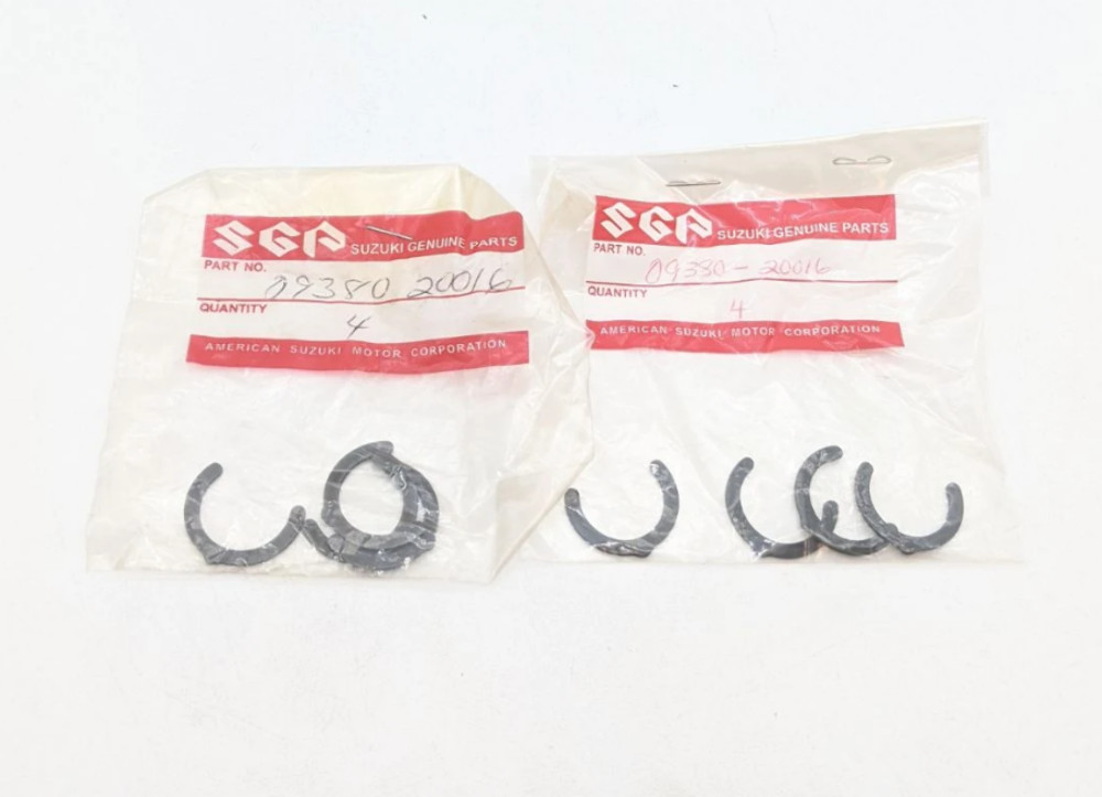 NOS Suzuki Ozark 250 LTA400 Vinson 500 Circlip 09380-20016 QTY 4