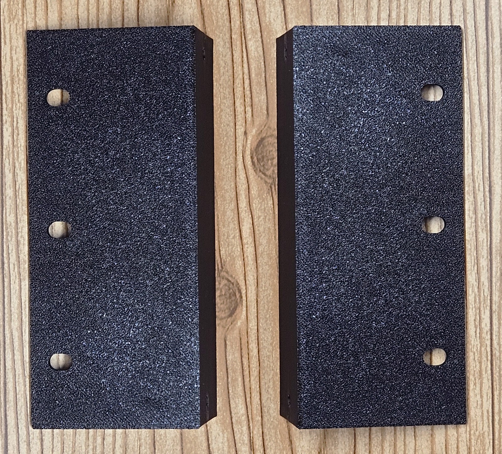 Mounting Ears For 19" Studio Rack fits Behringer Model-D Cat Wasp Synthesizer