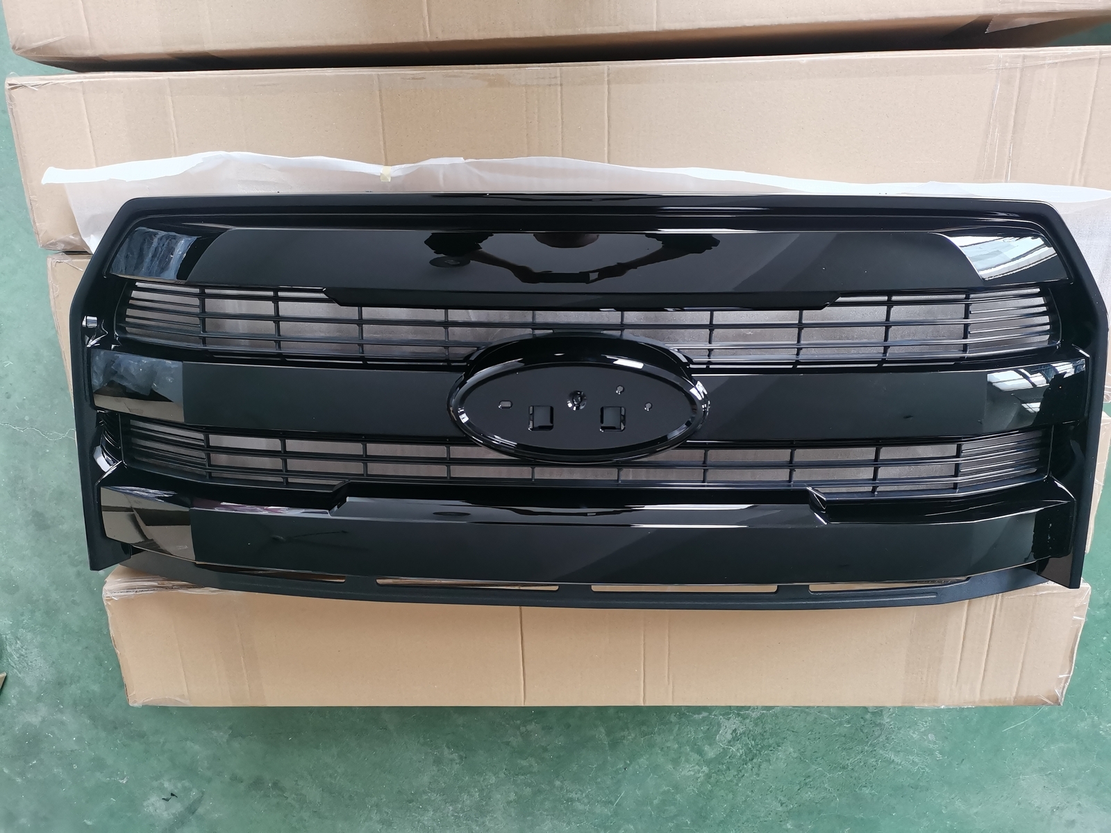 For 2015-2017 Ford F150 F-150 Front Upper Grille Grill W/O Camera Glossy Black