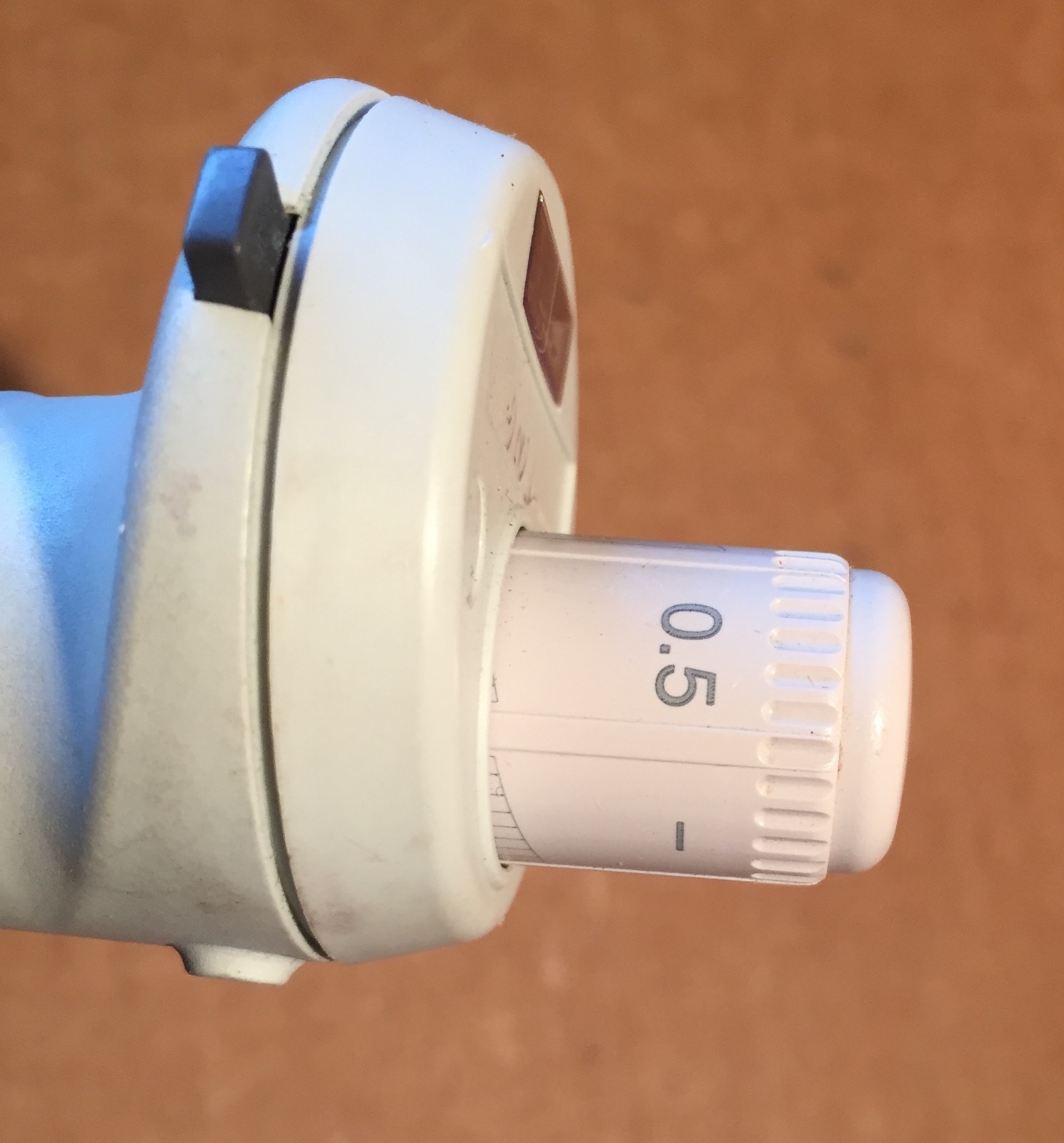 Eppendorf Reference Pipettor, 0.5-10 µL Variable Volume, Single Channel