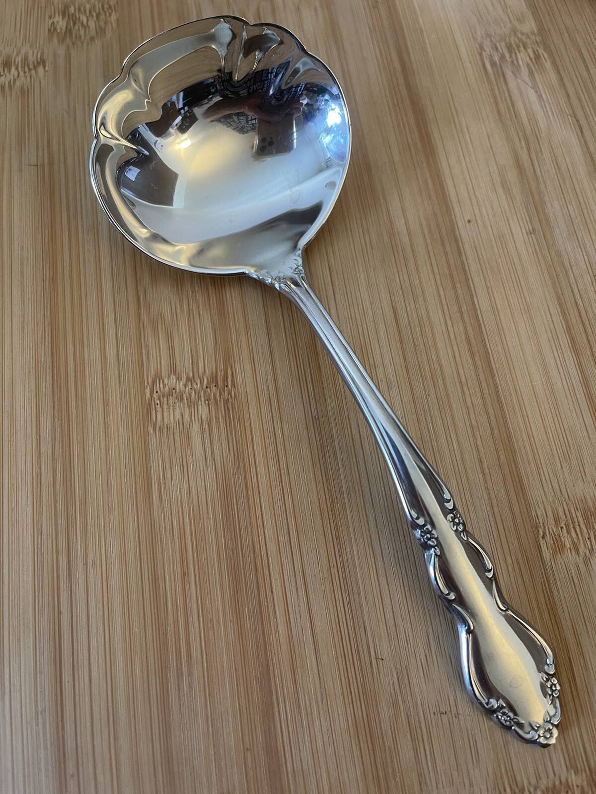 Oneida 18/10 Stainless Glossy DOVER Floral Scroll SAUCE GRAVY LADLE 6.75"