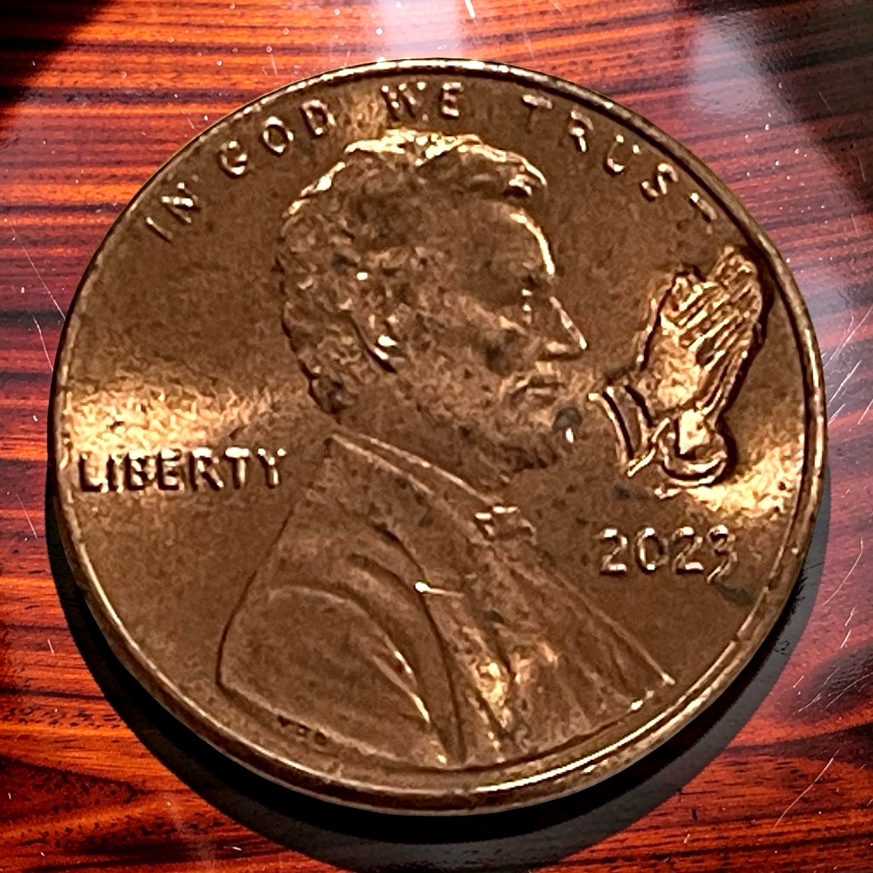 2023 Praying Hands Easter Lent Pocket Coin Counterstamp Imprint Lincoln Cent