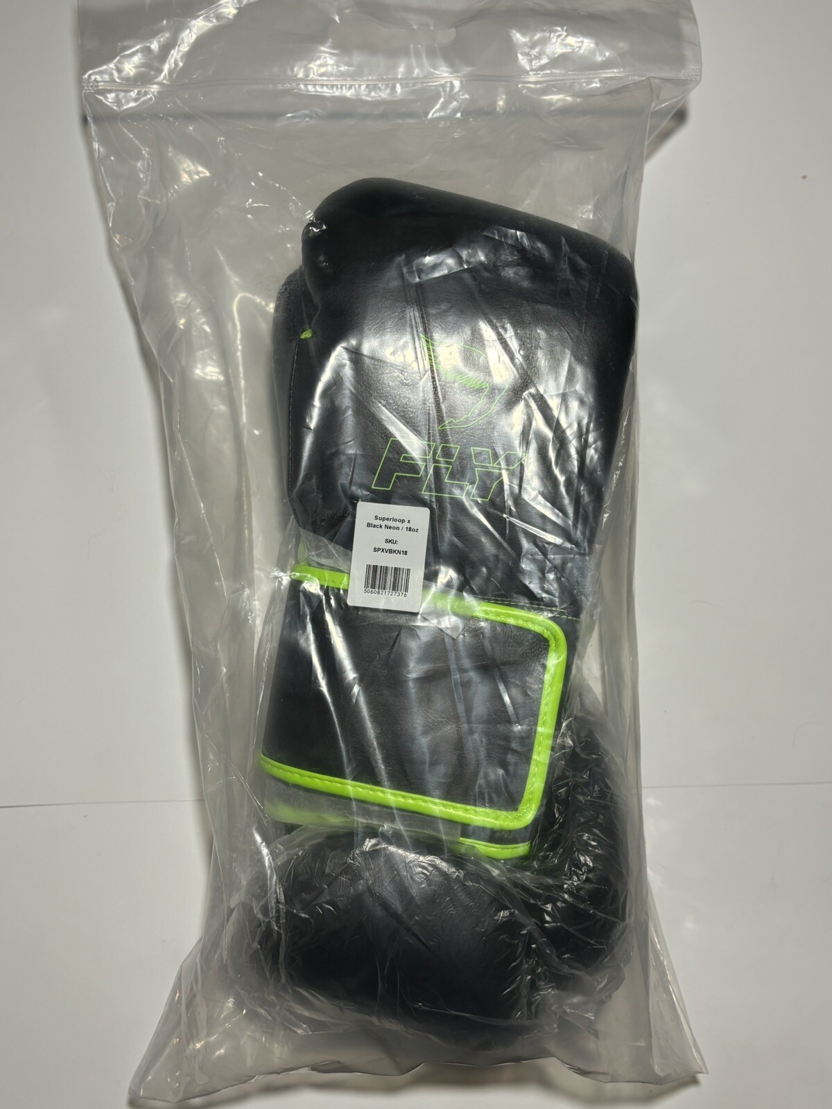 New 18 Ounce FLY Boxing Gloves SuperLoop X Line (Hook/Loop) - Black Neon Green
