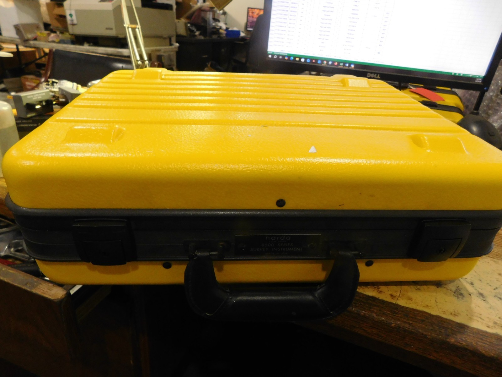 Narda 8500 Series Survey Instrument Kit w/ 8511 Meter,1 Probe & Faisala DMP74A.