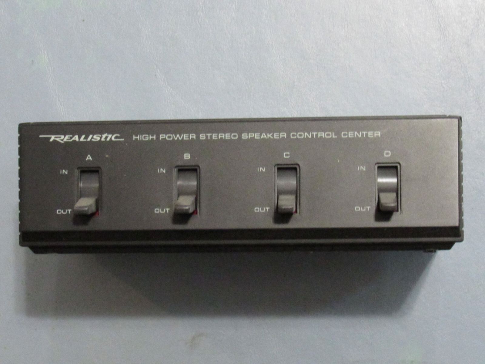 Realistic 40-136 Radio Shack High Powered Stereo Speaker Control Center  (C22)