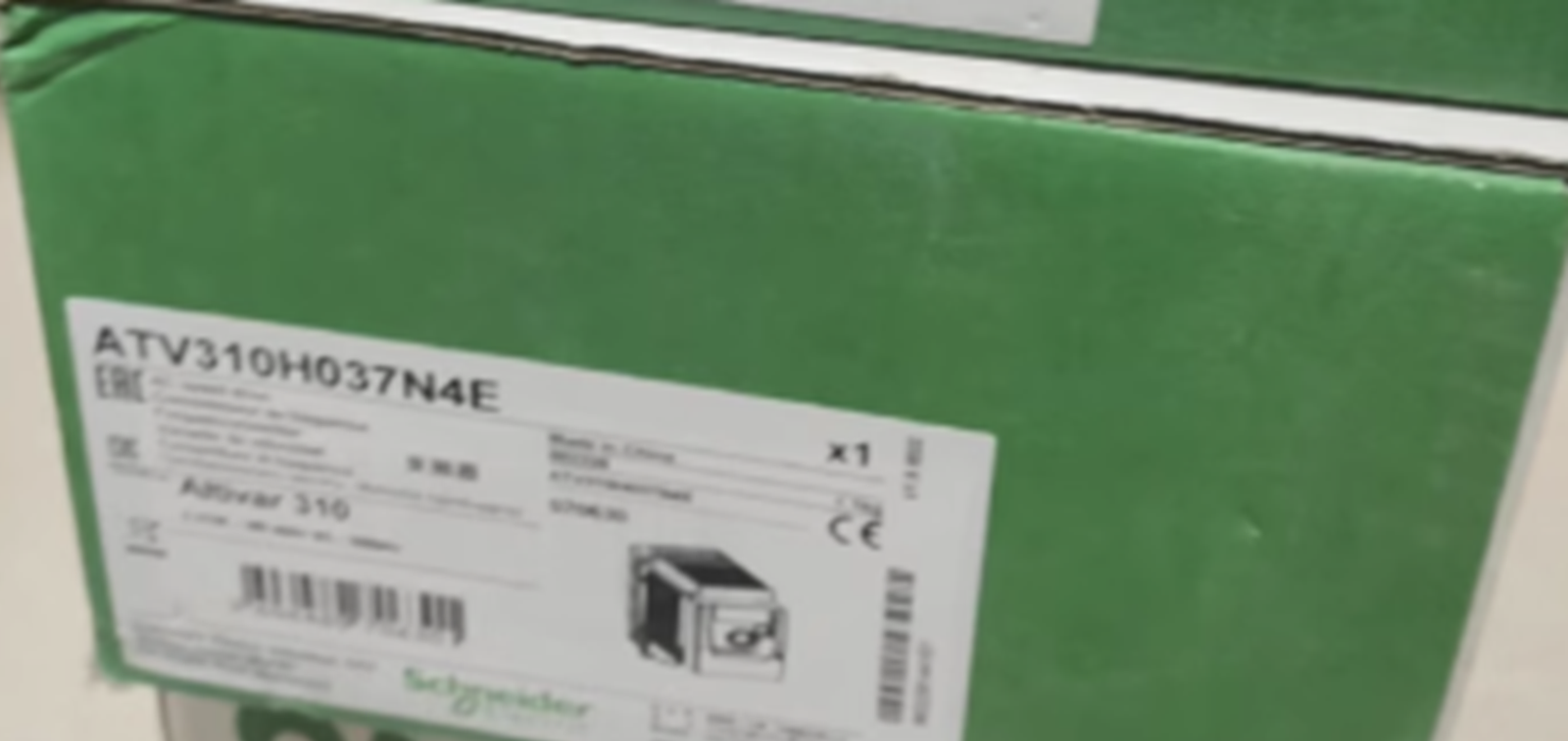 NEW ATV310H037N4E Inverter ATV310H037N4E