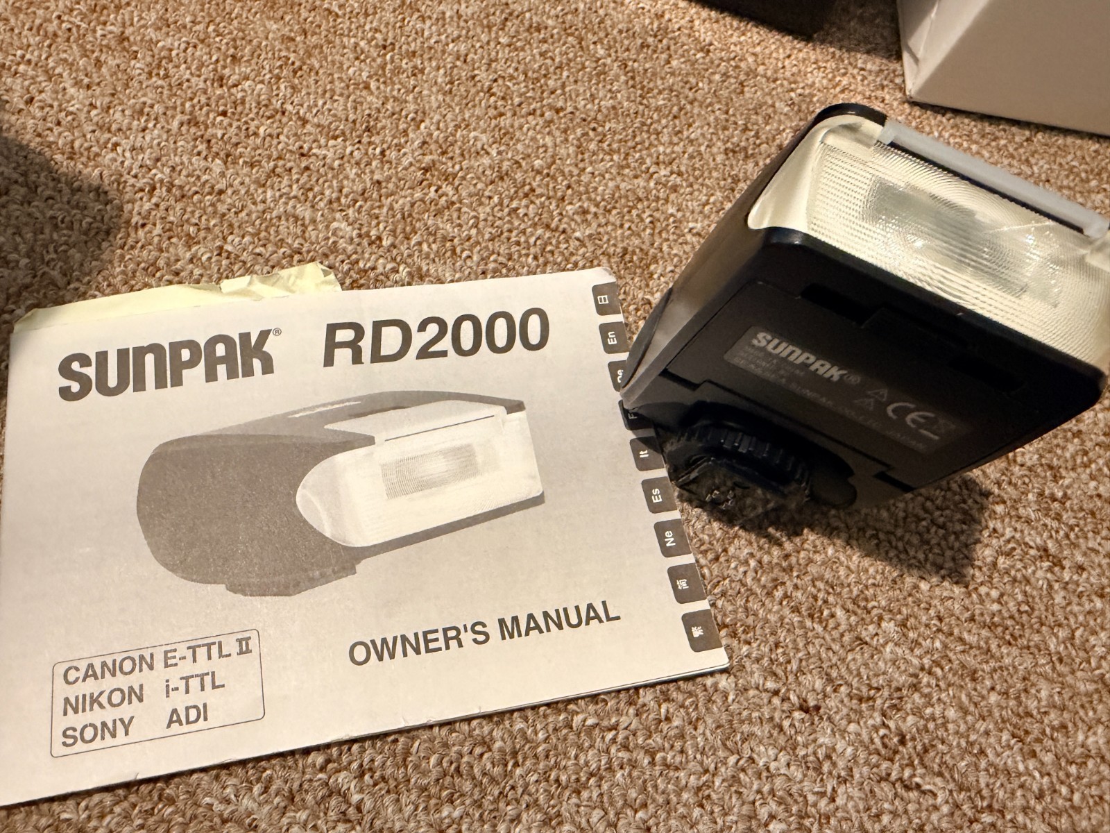 Sunpak RD2000 External Electronic Flash Unit Canon Nikon Sony DSLR Cameras