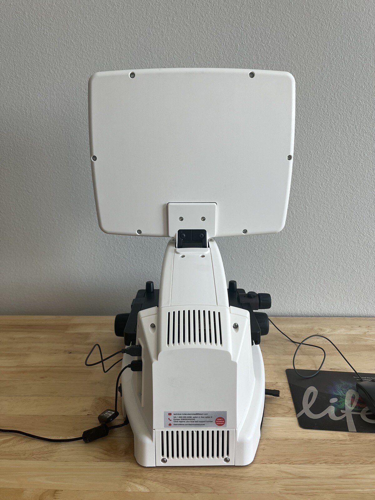 Invitrogen Life Technologies EVOS FLc Digital Inverted Fluorescence Microscope