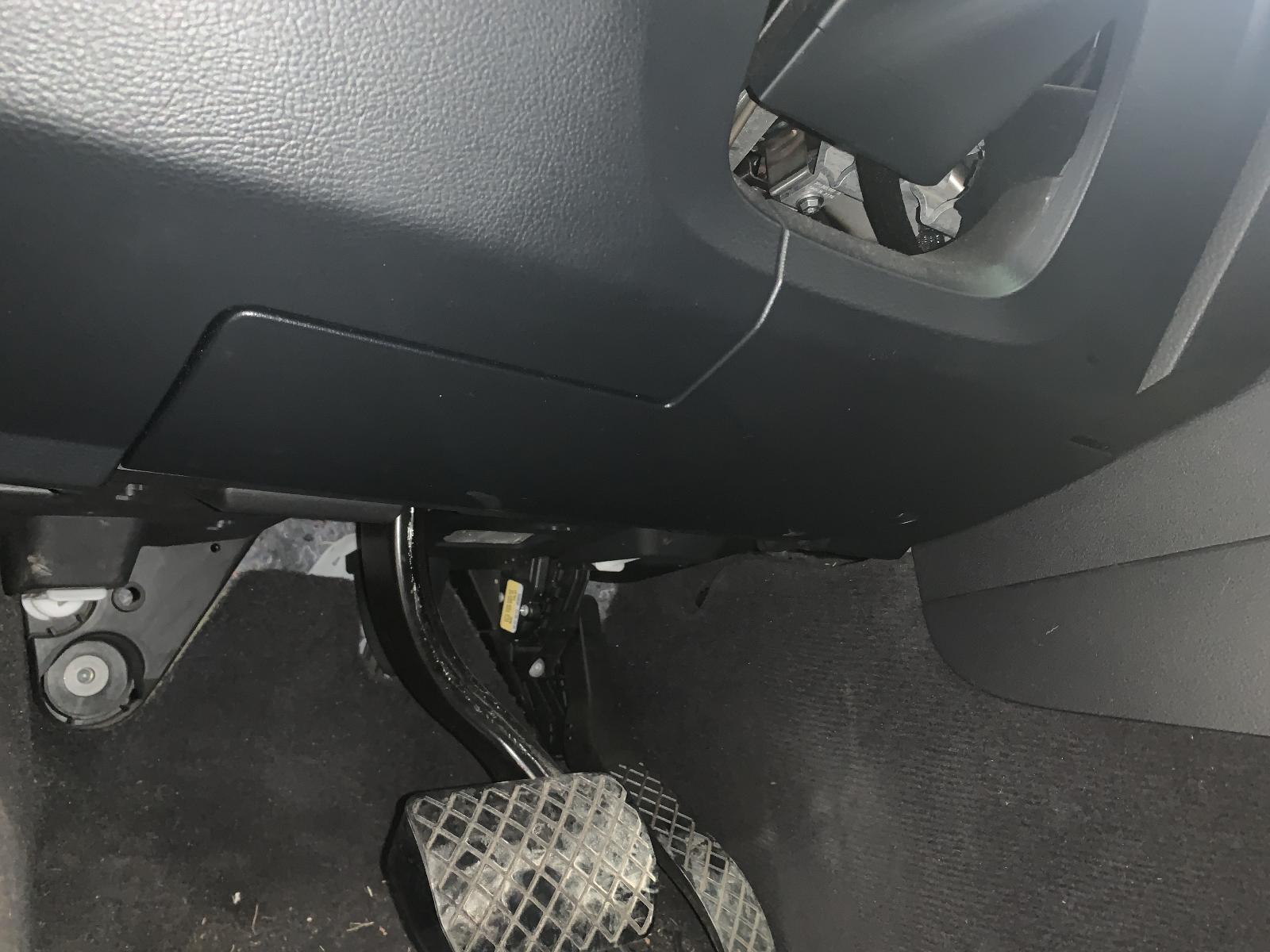 Used Floor Jack fits: 2013 Volkswagen Touareg Grade A