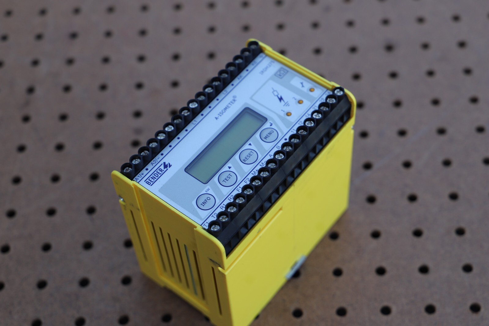 BENDER ISOMETER IRDH275B-425 INSULATION MONITORING DEVICE