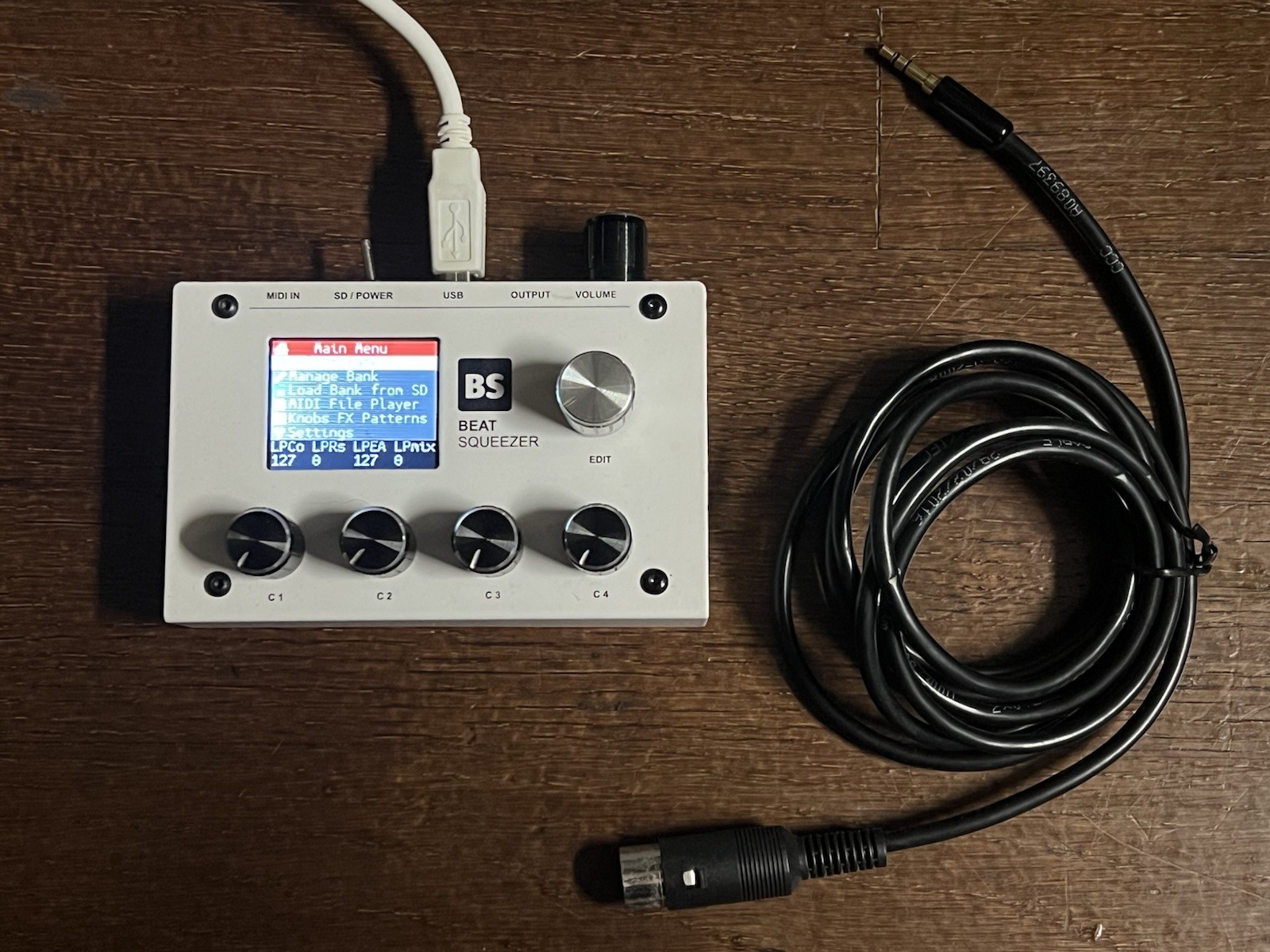 Hypnotriod Beatsqueezer Sample Player module midi sd usb stereo