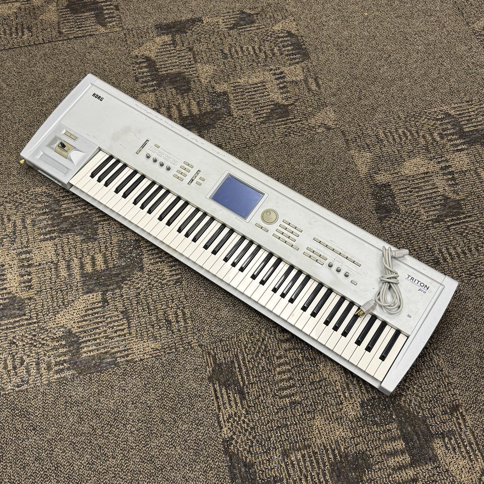 KORG TRITON Pro Synthesizer Keyboard Music Workstation Sampler