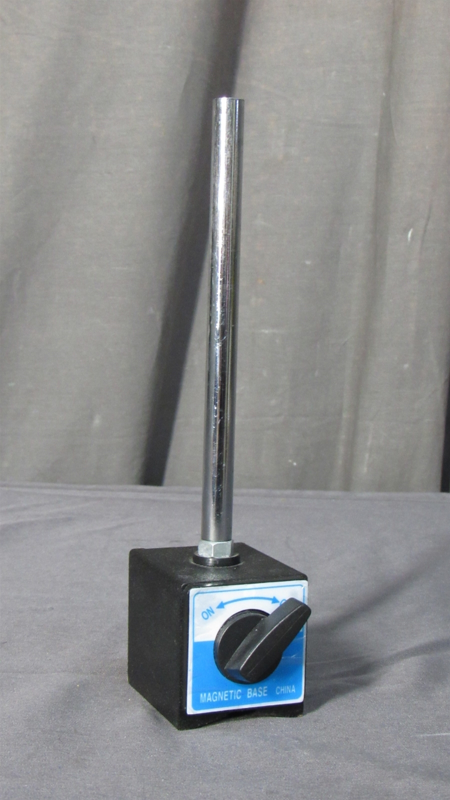 ThorLabs MB175 Heavy Duty Switchable Magnetic Base with 6.5" Post