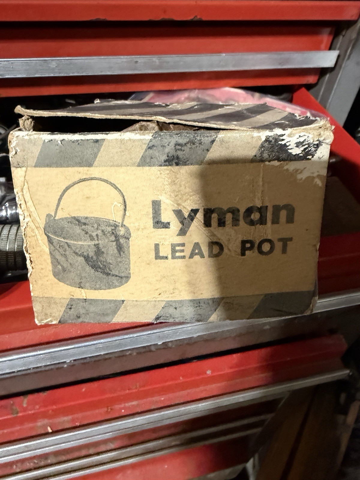 Vintage Lyman Cast Iron  Lead Melting Pot.