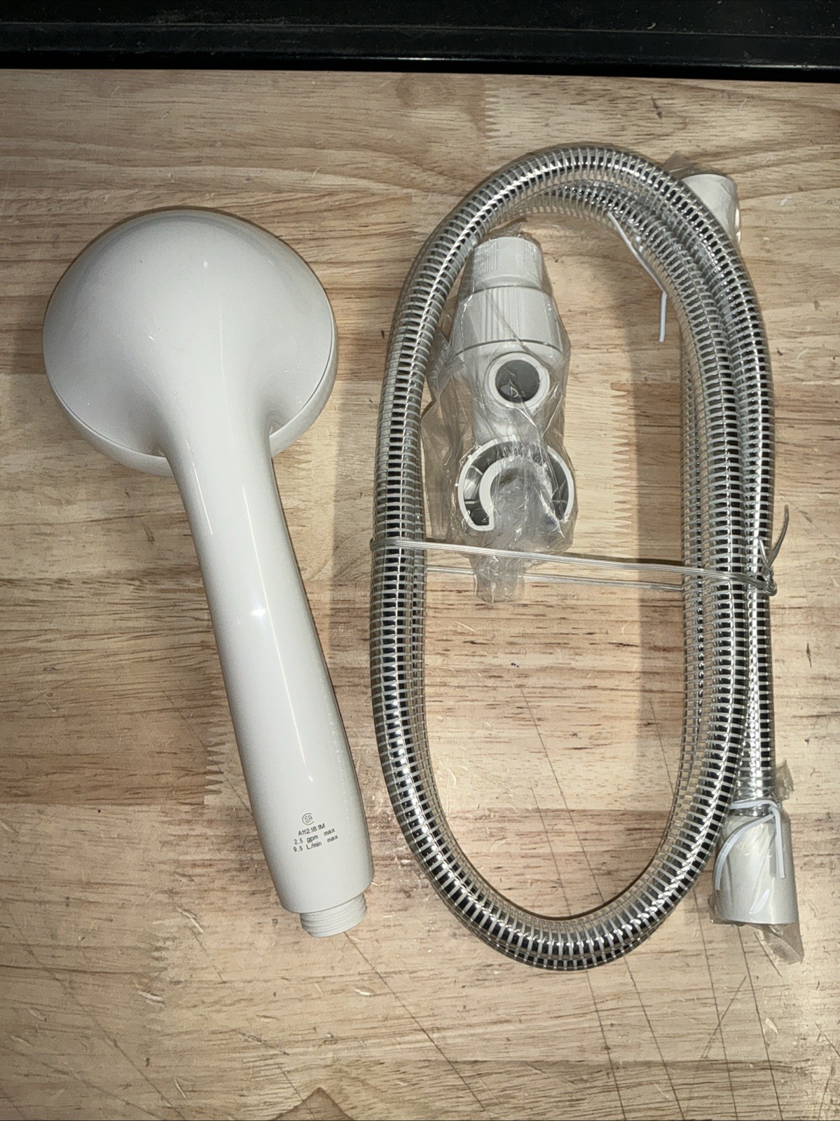 Moen 23040W Adler 8 Function 4" Diameter Spray Head Handshower Showerhead