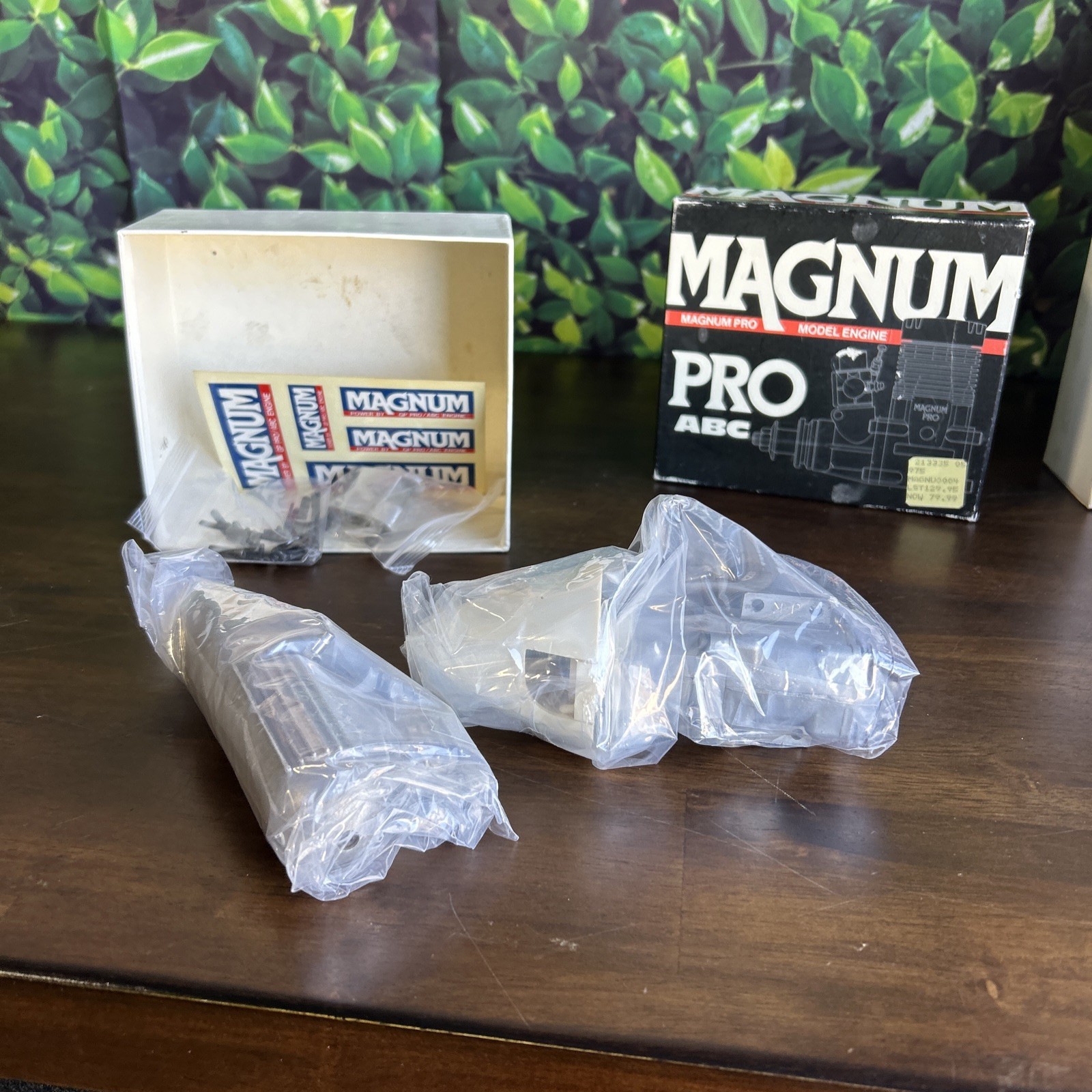 NIB Magnum Pro 45 Fsr ABC R/c Model airplane Engine