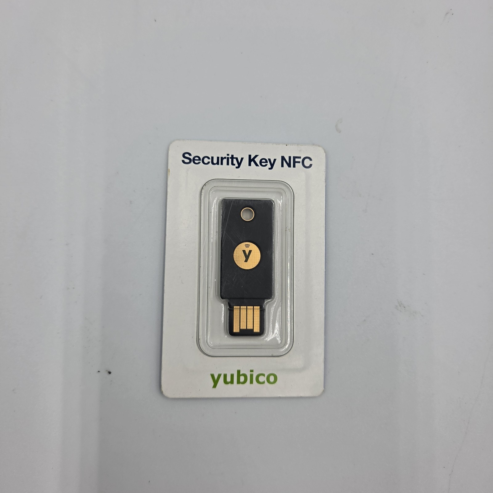 Security Key NFC by Yubico