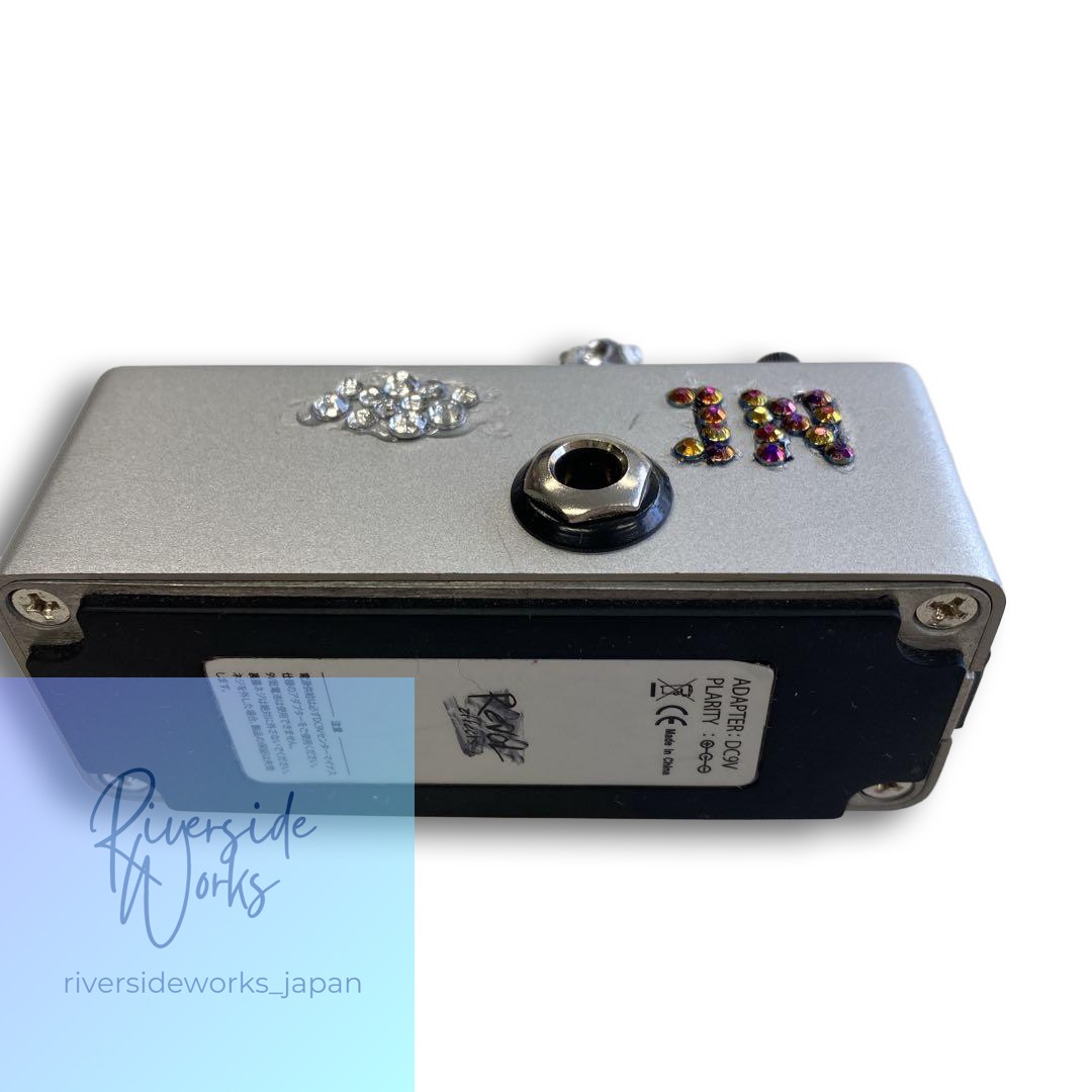 Unique Deco Fuzz Compact Effects Pedal Silver