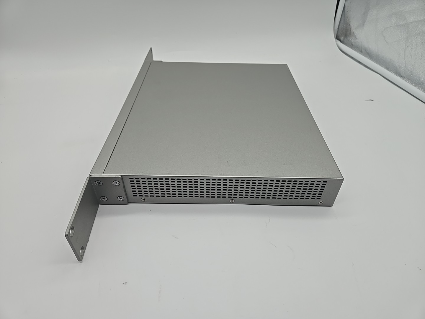 Fortinet FortiGate 110C Firewall Security Appliance FG-110C w/ Rackmount Kit
