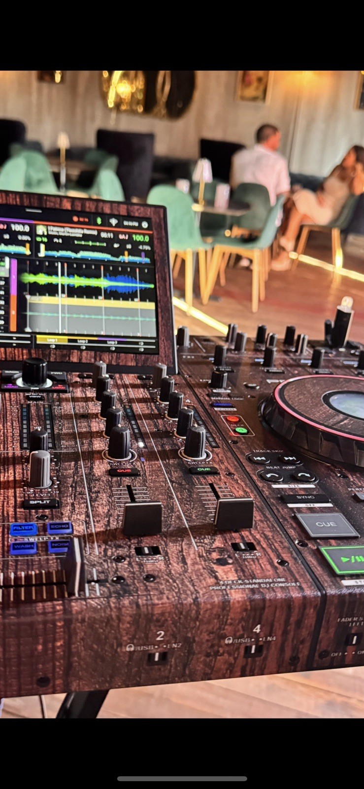 Denon Prime 4+ Controller + Decksaver Mint condition