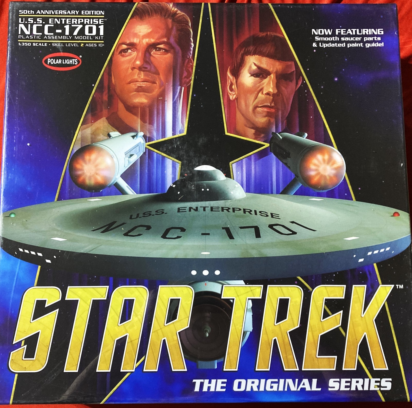 Polar Lights/R2 Classic Star Trek- U.S.S. Enterprise 1:350th. Scale Model Kit
