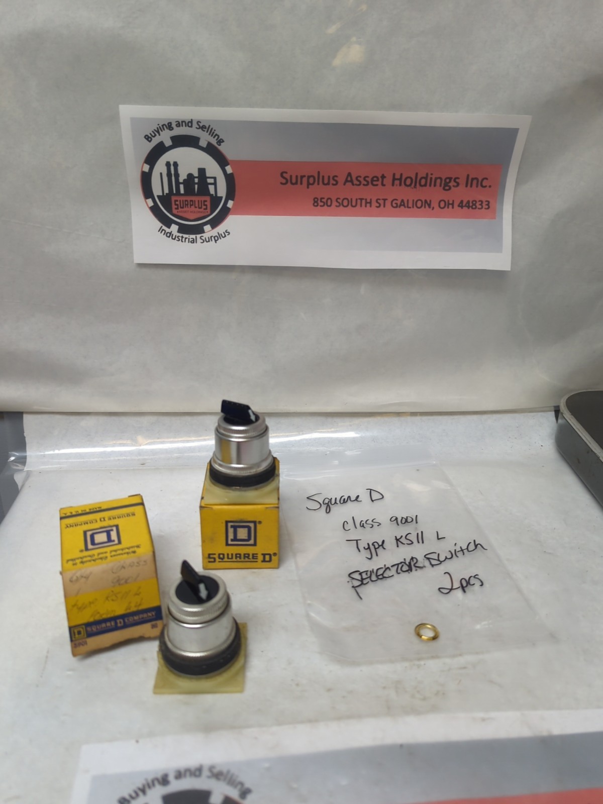 SQUARE D,9001 KS11,SELECTOR SWITCH LOT OF 2 NOS
