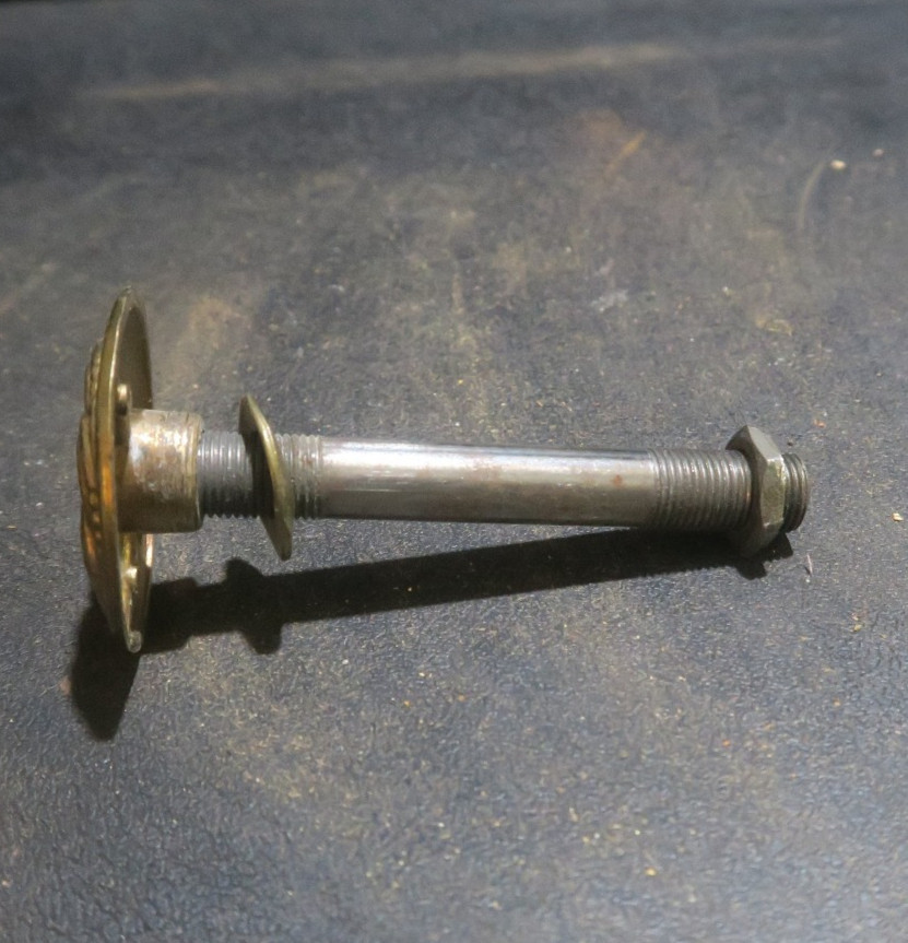 Finial rod pipe Vintage metal Banquet lamp compote Part standard 1/8IP