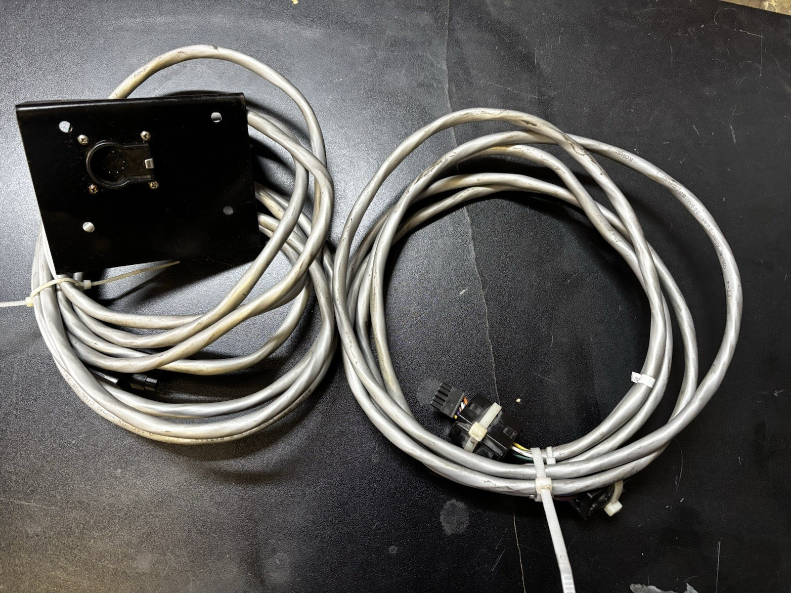 HUNTER PA100 CAMERA AND BURNDY CABLES