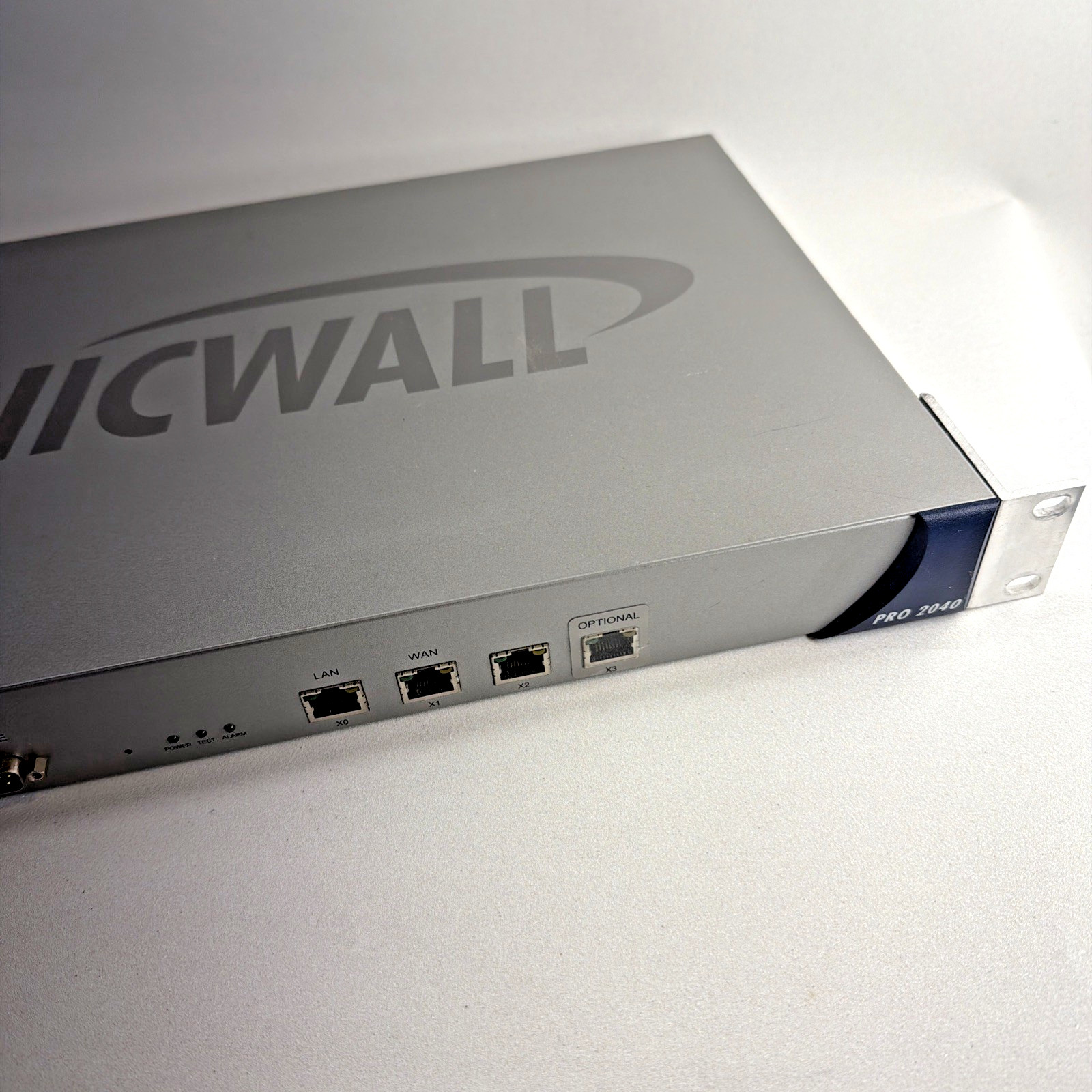 SonicWall PRO 2040 VPN 1RK0A-02A Firewall Network Security Appliance