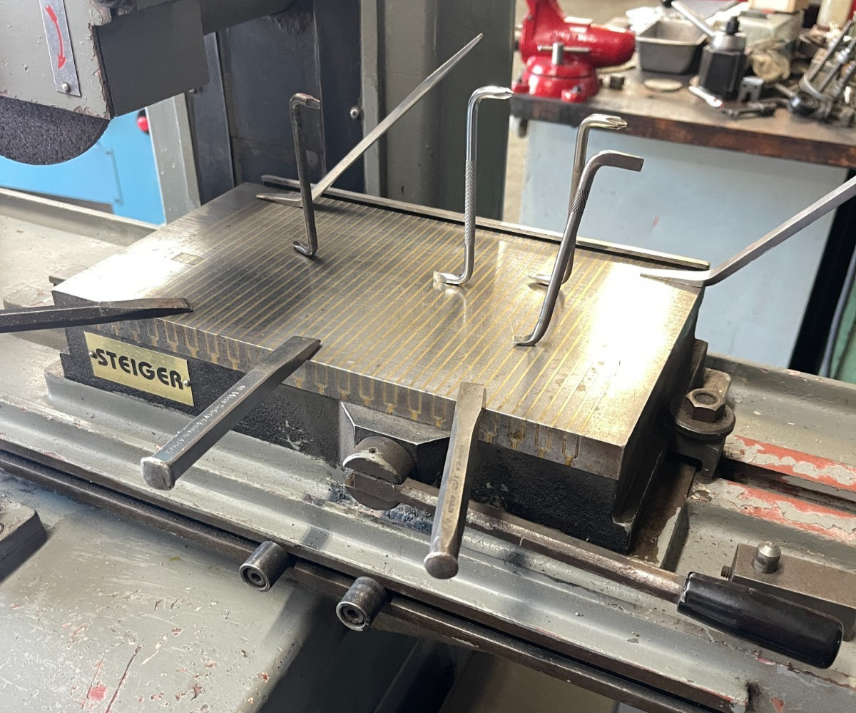 Magnetic Chuck 8" x 14" x 2-3/4 Fine Pole - Made in Taiwan, Good Shape