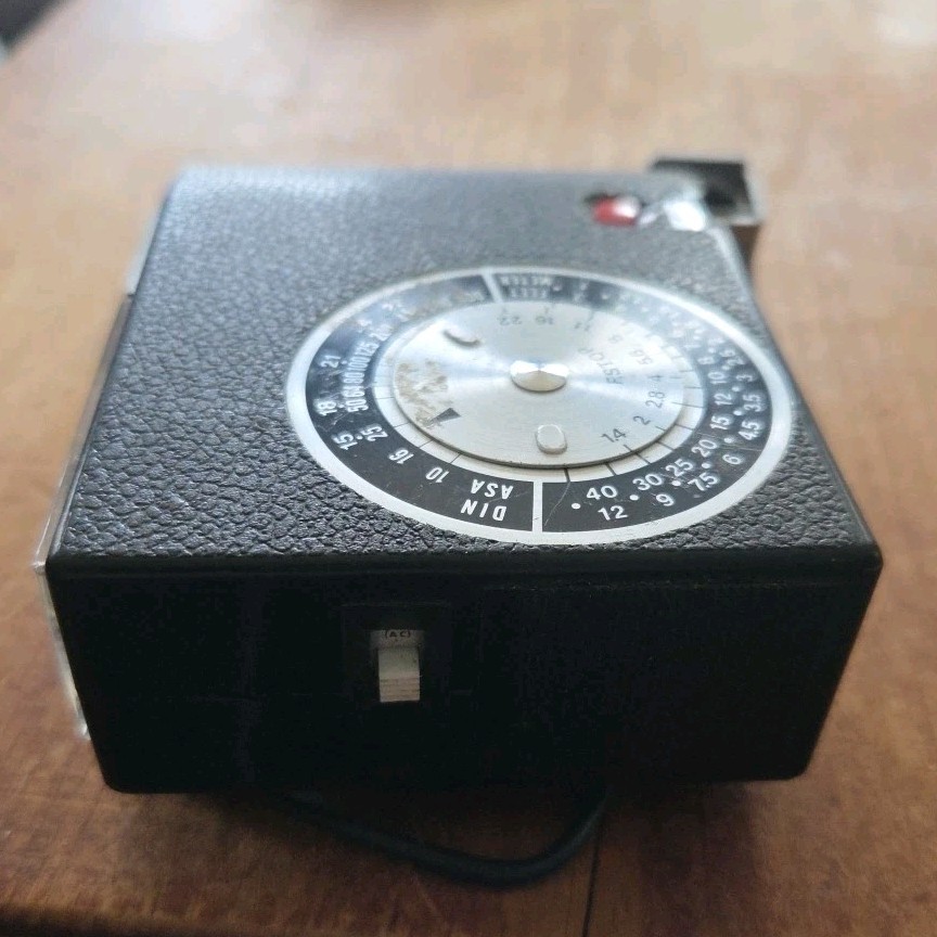 Acme Lite 500 Camera Flash Model 245 A With Booklet